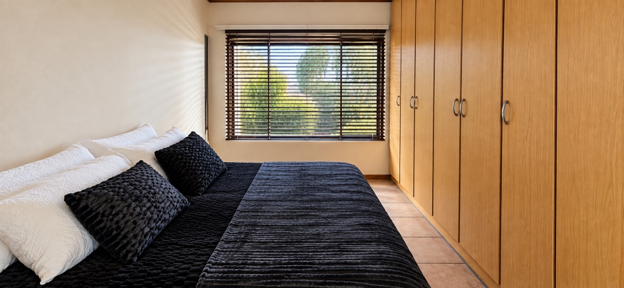 4 Bedroom Property for Sale in Langenhovenpark Free State